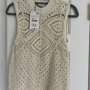 Zara Cream Ribbed Sleeveless Tank Top. NWT size small